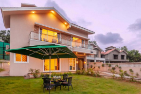 StayVista's Lazy Daze with Pool and Mountain Views
